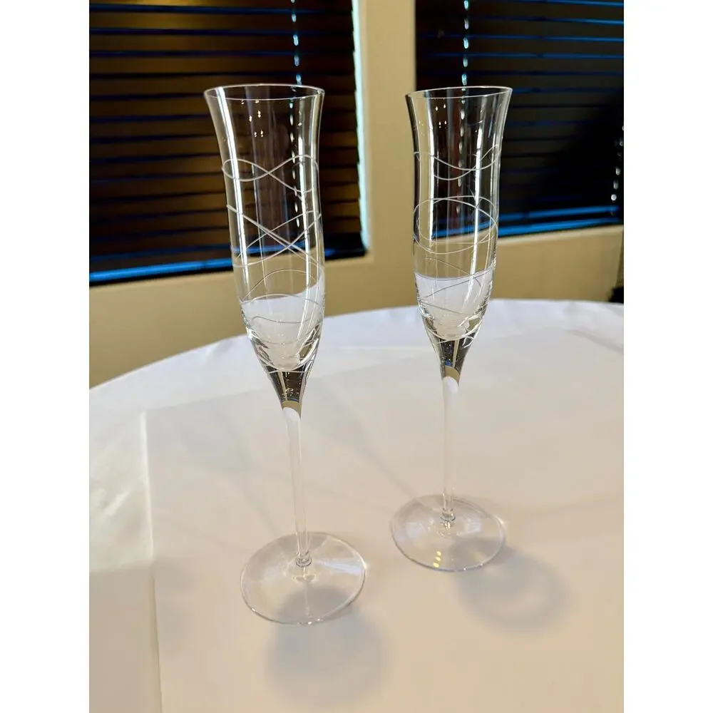 Nambé Motus Crystal Champagne Flutes Toasting Glasses - Pair of 2